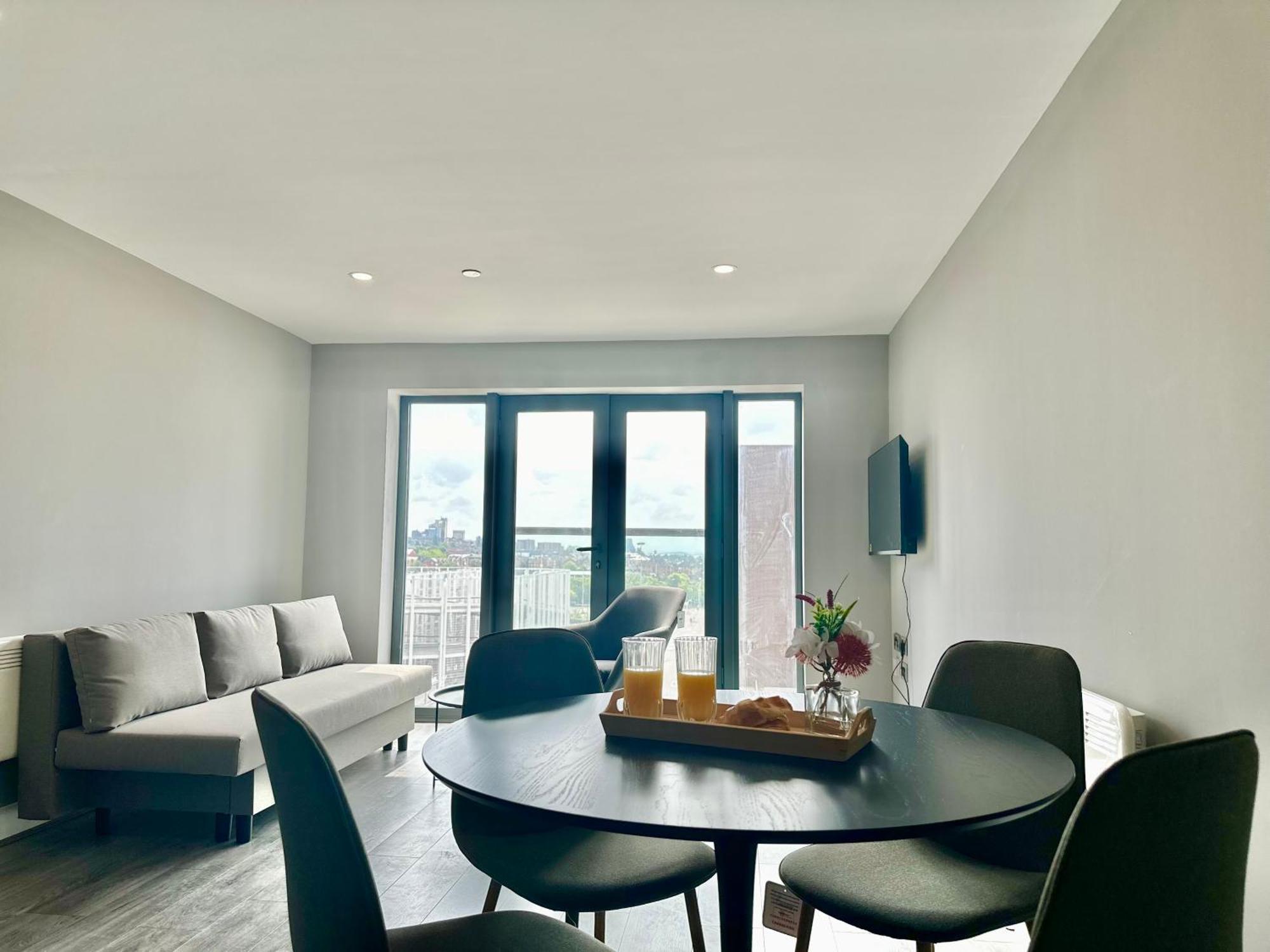 Monarchs Quay Arena Apartments By Happy Days Apartment *